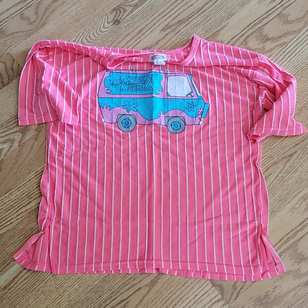Yativi Scooby-Doo mystery van shirt